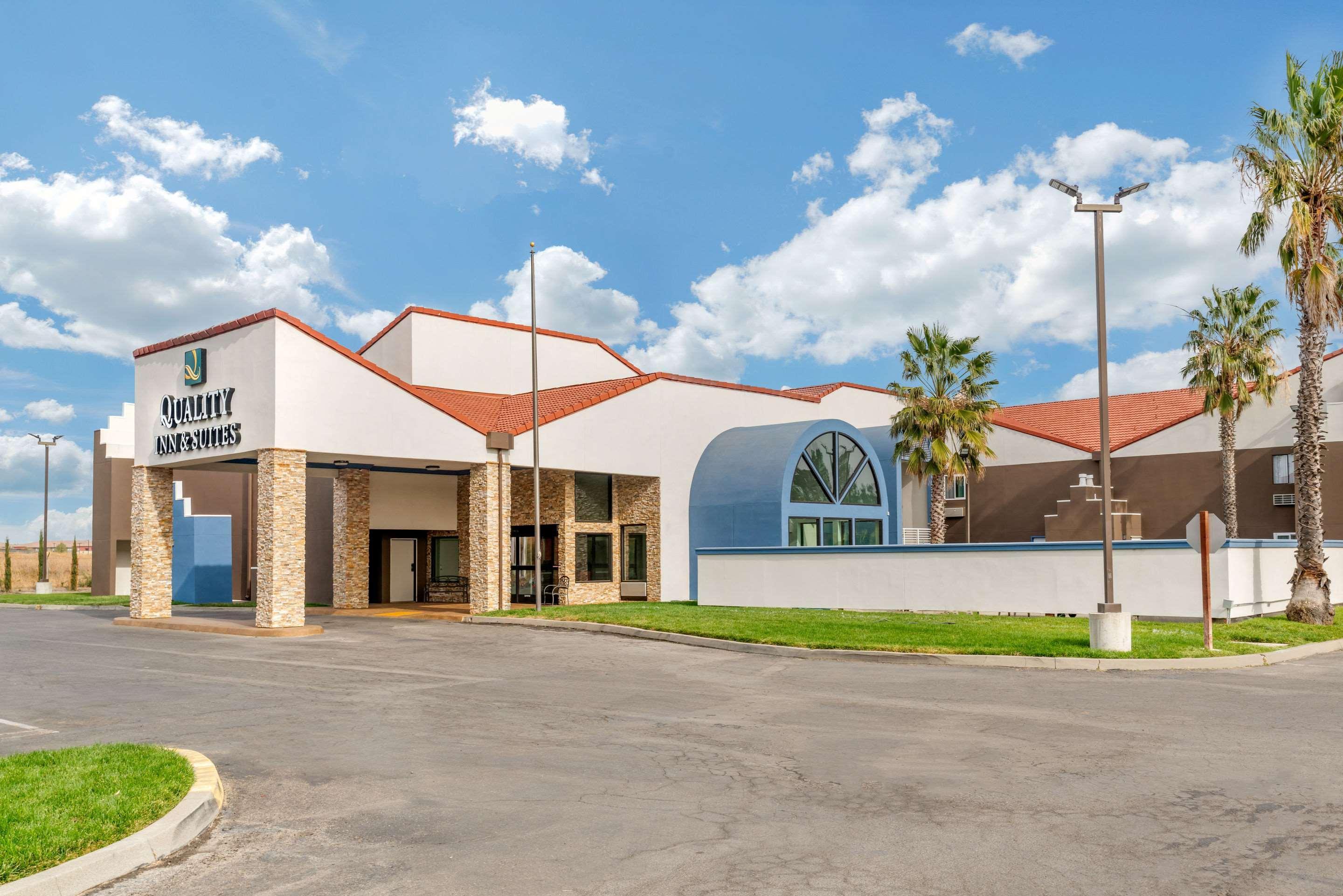 Quality Inn & Suites Вакавіль Екстер'єр фото
